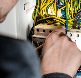 Why Fort Lauderdale Homes Need an Electrical Panel Upgrade